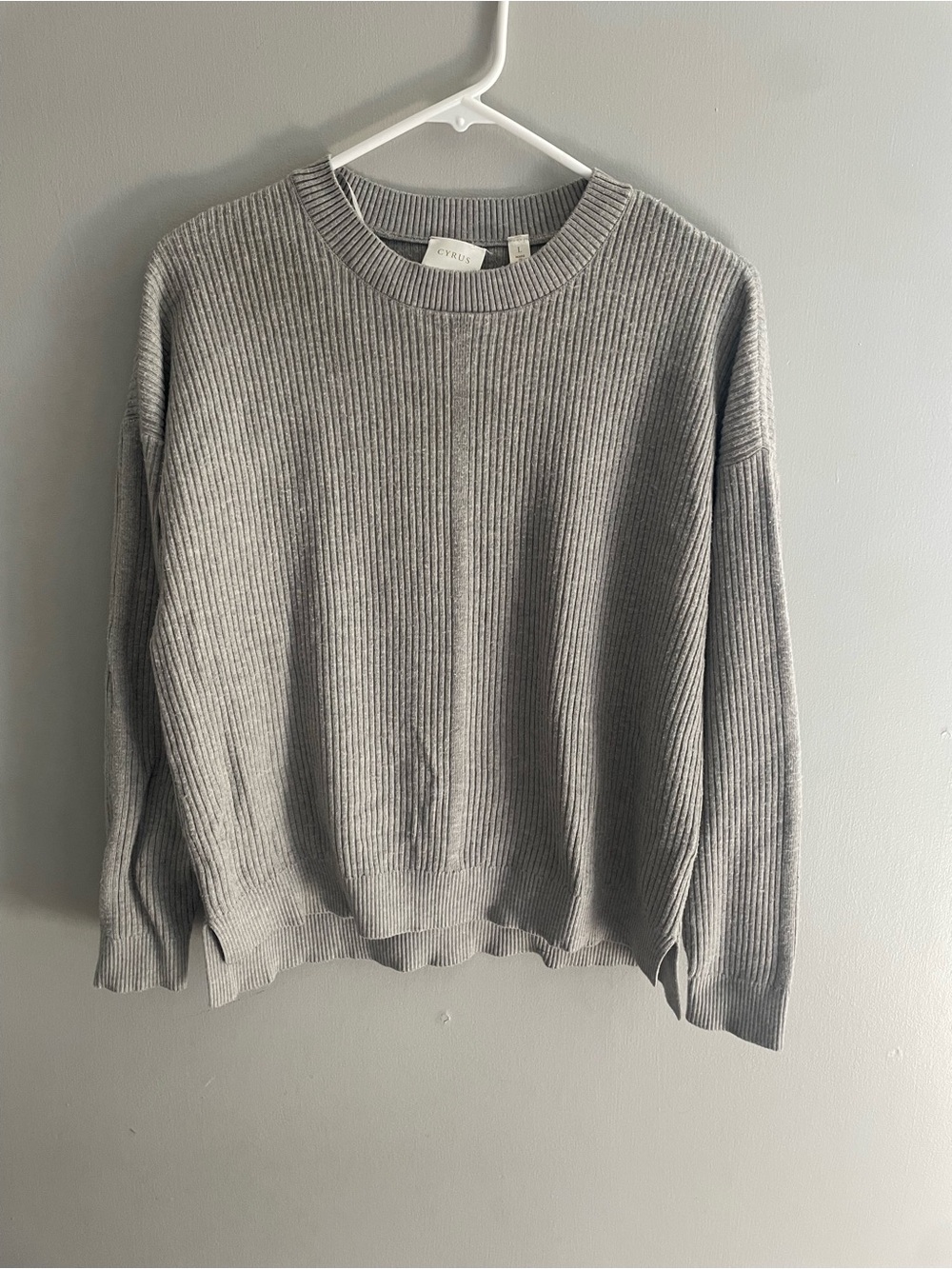 Cyrus Light Gray‎ Ribbed Knit Sweater Women’s Large